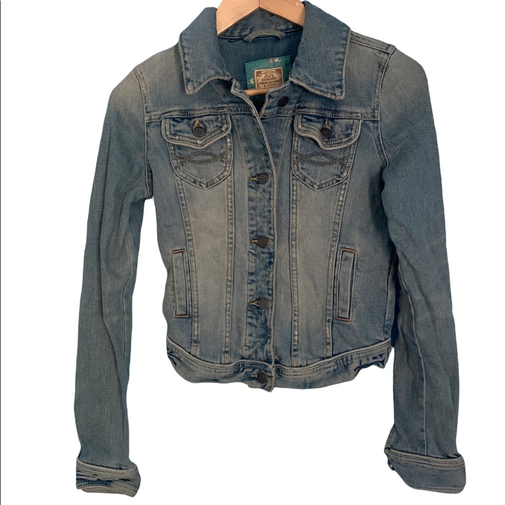 Abercrombie & Fitch Vintage 92 Distressed Denim Jean Jacket Size S